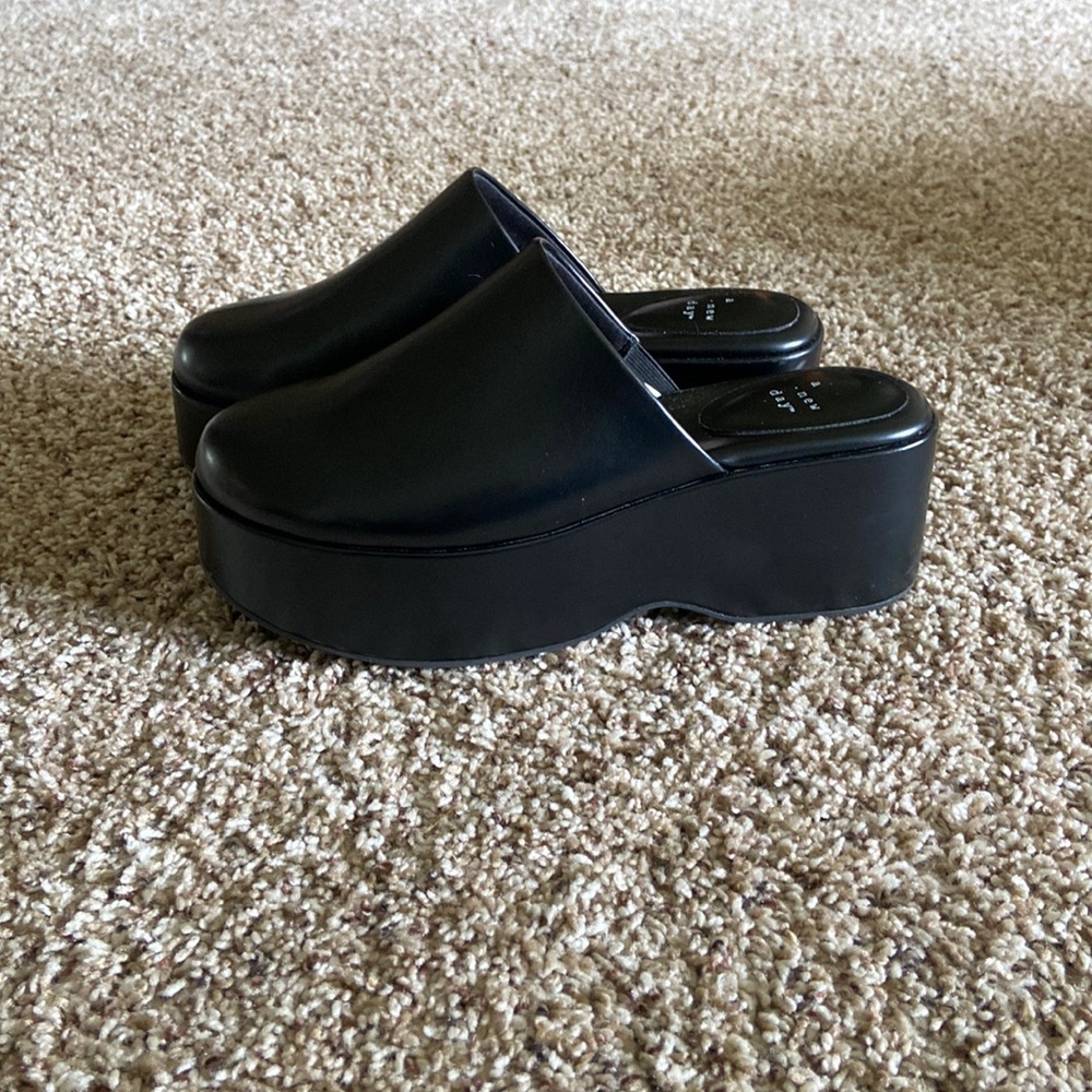 Platform Clogs- New without Box